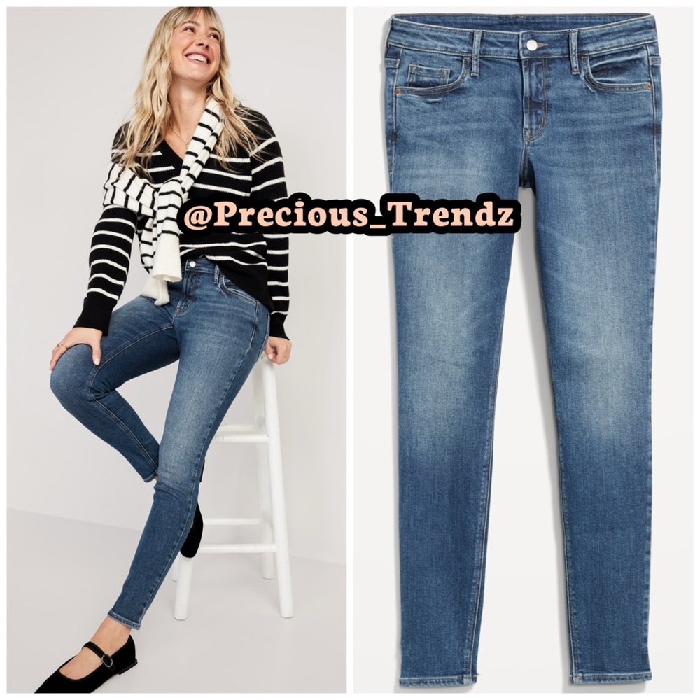 📦 Old Navy Mid-Rise Rockstar Super-Skinny Jeans Plus Size 30 “Medium Wash”